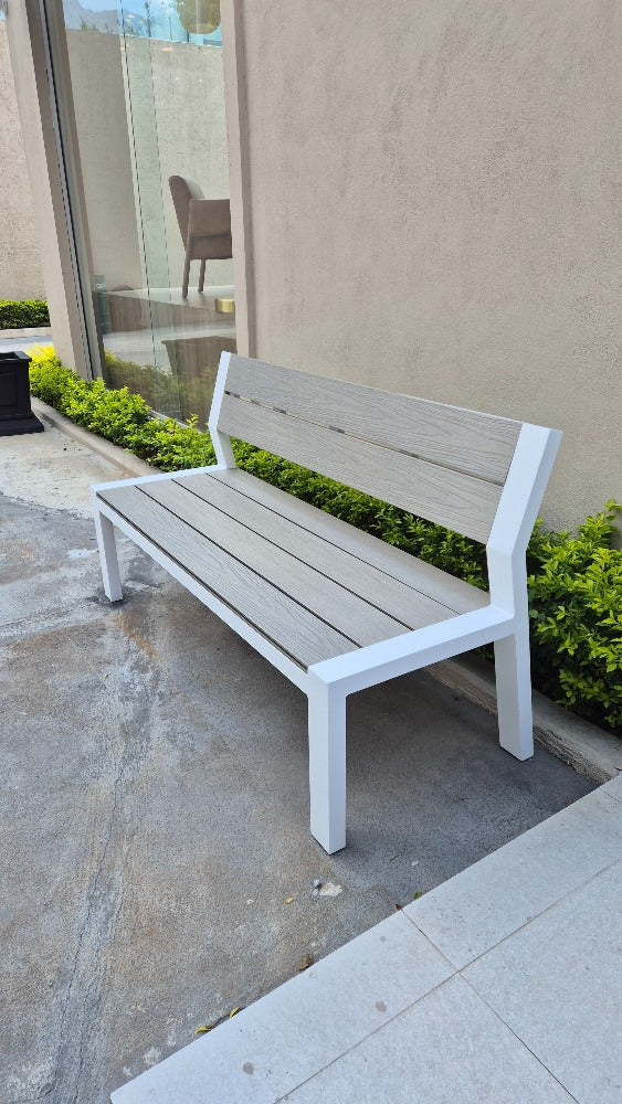 BANCA EXTERIOR DECKA